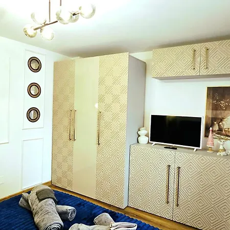 Apartman Kult By Ambassador *